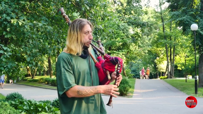 Performs Hits on the street, the piper was able to surprise