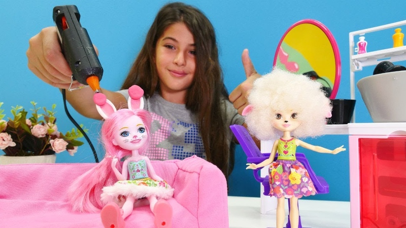 Kız oyunu. Enchantimals oyuncağı Bree Bunny kulağını