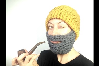How to Loom Knit a Beard Hat (DIY Tutorial)