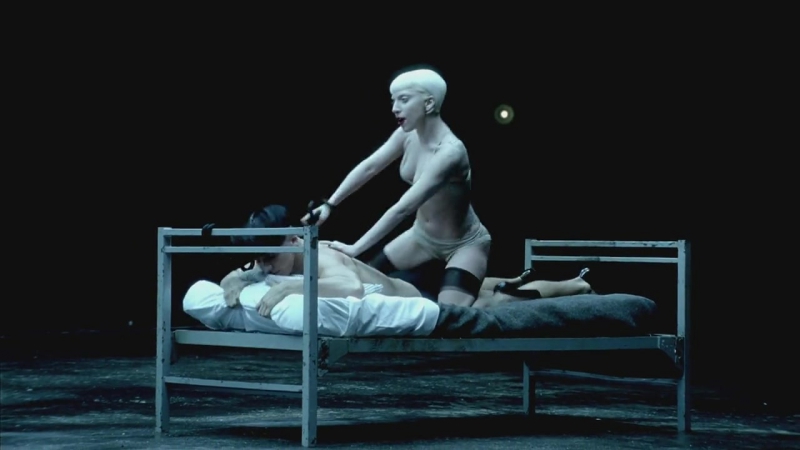 Lady Gaga, Alejandro