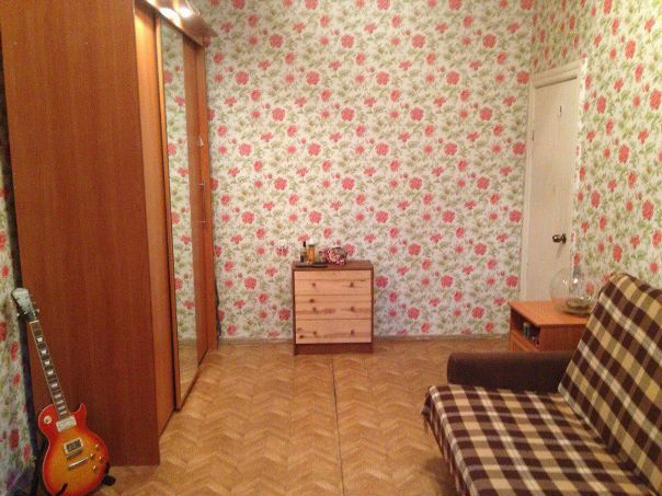Большая светлая комната, в семи минутах ходьбы от метро савеловская. Высокие потолки, Сталинка. За домом новослободский парк, выезд из двора прямо на трешку. Рядом пятерочка, магнит, сбербанк, по пути к метро почтовое отделение.<br>В двух соседних комнатах, жевет девочка студентка и женщина с дочкой. Тихие, чистолюбивые. Цена 20000, + интернет, комуналка ( не больше 1000) , комиссия 100%. Заезд 10 октября. Пишите на вотсап 9773039926 - фото Фото: Большая светлая комната, в семи минутах ходьбы от метро савеловская. Высокие потолки, Сталинка. За домом новослободский парк, выезд из двора прямо на трешку. Рядом пятерочка, магнит, сбербанк, по пути к метро почтовое отделение.<br>В двух соседних комнатах, жевет девочка студентка и женщина с дочкой. Тихие, чистолюбивые. Цена 20000, + интернет, комуналка ( не больше 1000) , комиссия 100%. Заезд 10 октября. Пишите на вотсап 9773039926