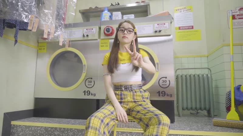 ( Rothy) BEE Making Film нет