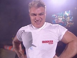 “StarСтарт 2000“ -телевизионное шоу для подростков.