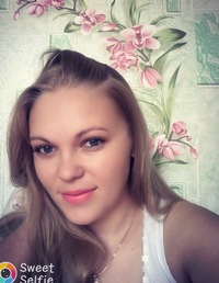 Анна Ларионова
