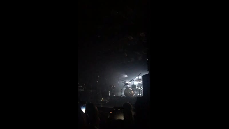 Harry s intro tonight in London. December 19, 2019 .
