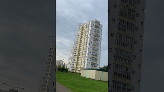 Стены рухнут - на весь двор