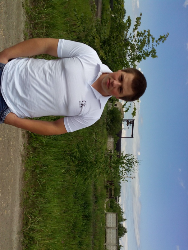 Антон Перлов |