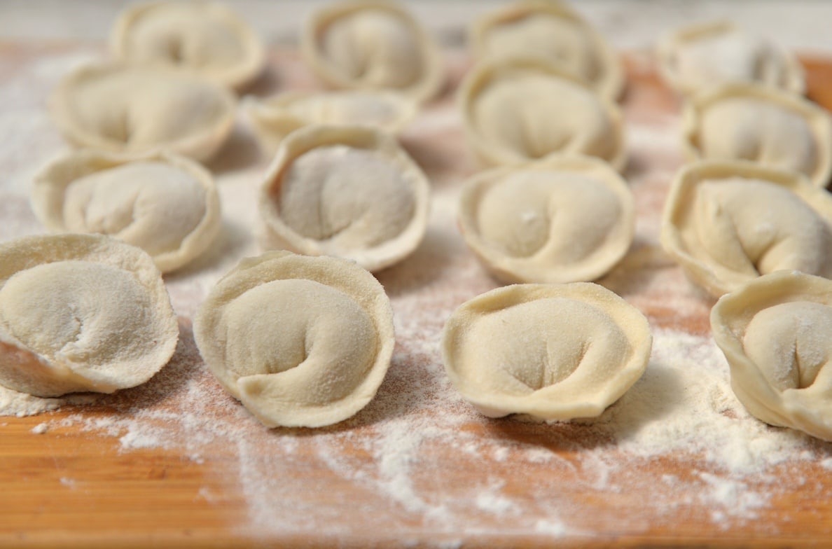Пельмени ручной лепки фото Пельмени ручной лепки фото