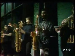 MANFRED MANN “Snakeskin Garter “