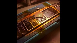 iPad 6 не заряжается и не включается.