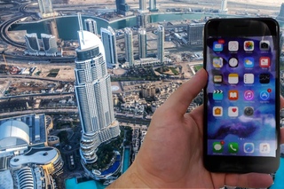 Dropping the iPhone 7 Plus From The World’s Tallest Building (829 meters)